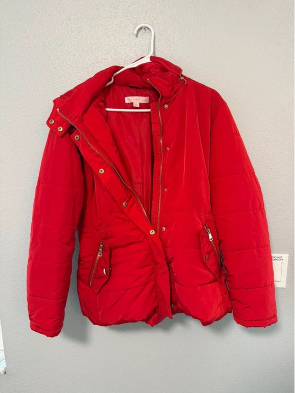 #6074 New York & Company Women’s Red Hooded Puffer Jacket Belted Size Large L